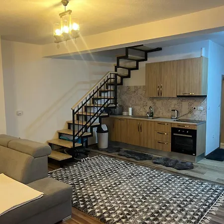 Iman Apartman